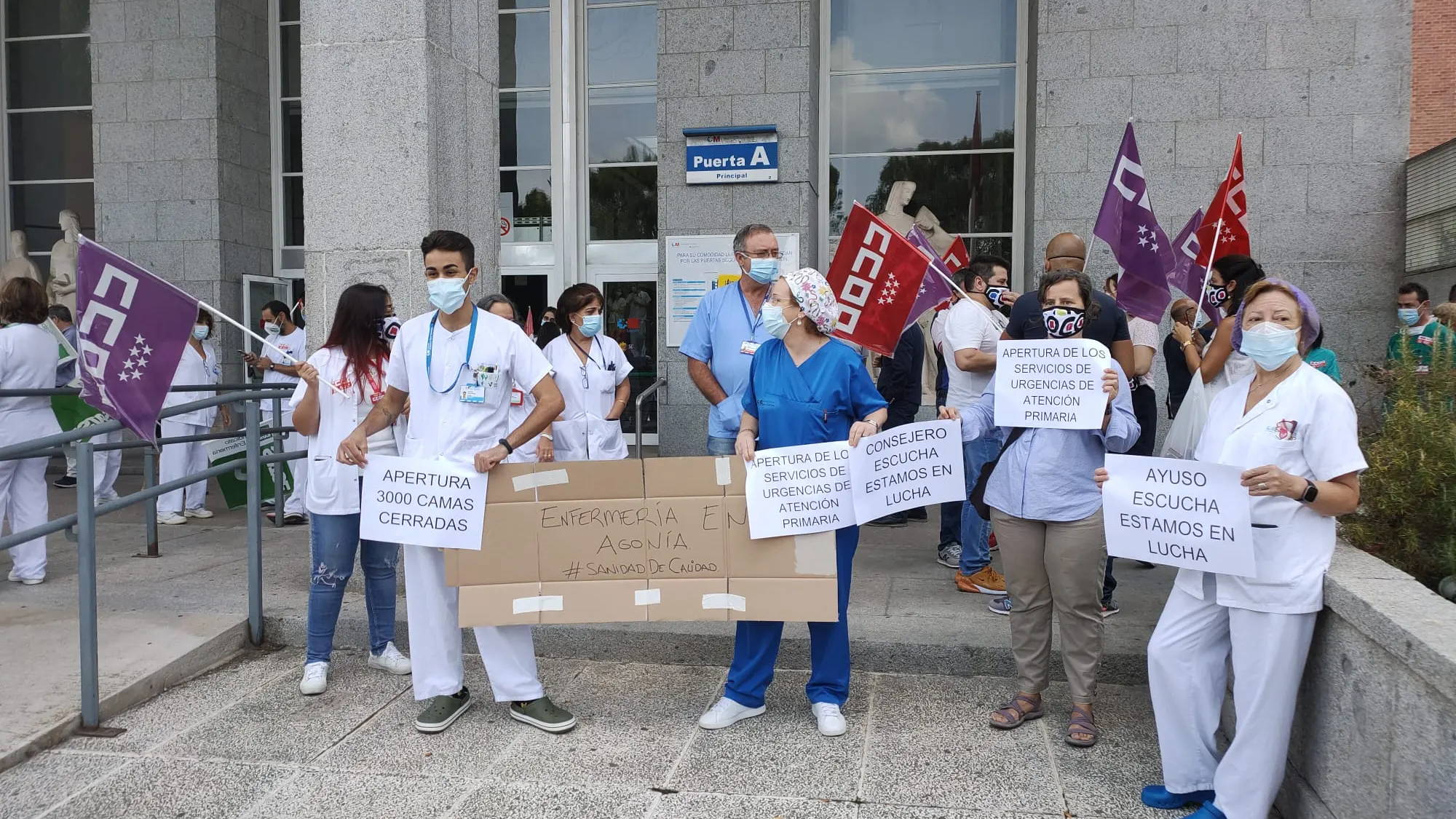 Arrancan las concentraciones de los sanitarios madrileños