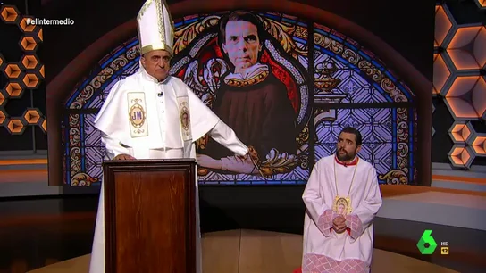 El papa Wyoming y el monaguillo Mateo leen 'la palabra de Aznar El papa Wyoming y el monaguillo Mateo leen 'la palabra de Aznar