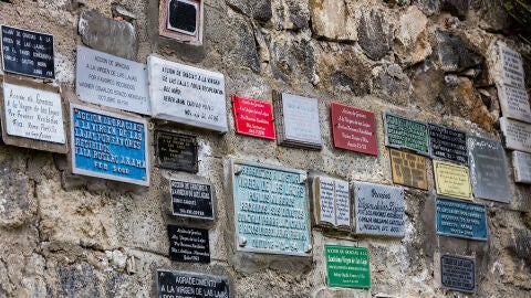 Placas conmemorativas. Santuario de las Lajas