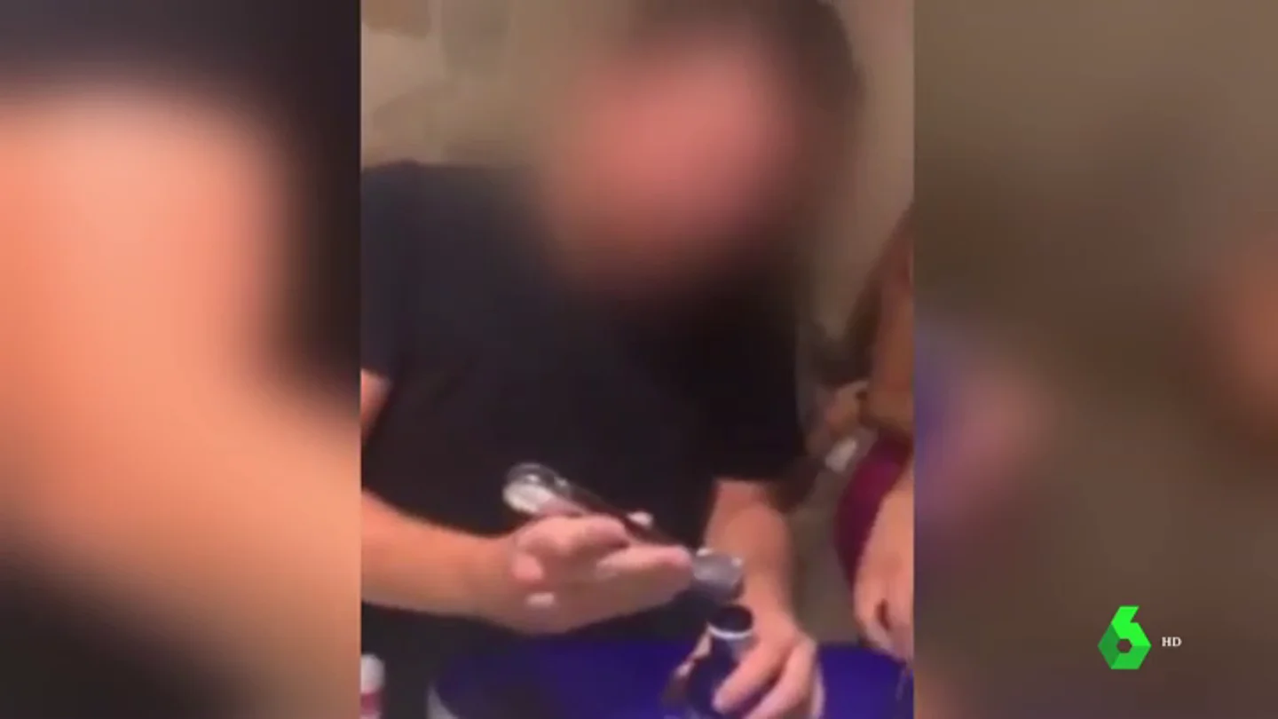 La cadena que monta una fiesta clandestina: WhatsApp, lugares alejados, entradas por Bizum... La cadena que monta una fiesta clandestina: WhatsApp, lugares alejados, entradas por Bizum...