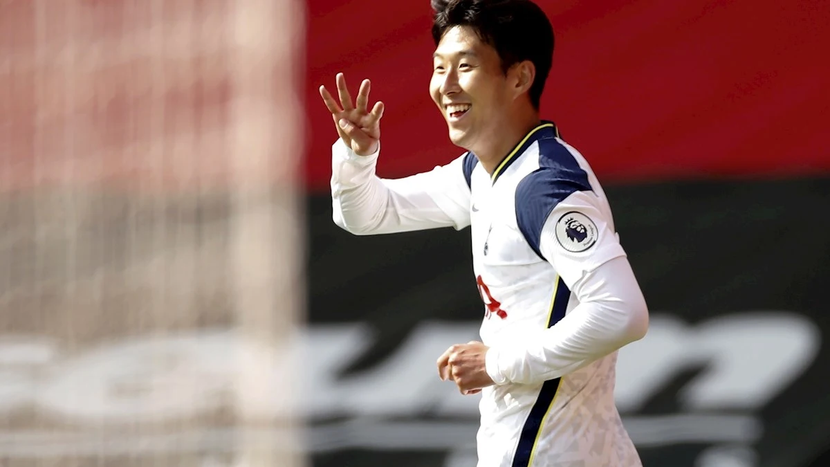 Heung-Min Son celebra un gol con el Tottenham