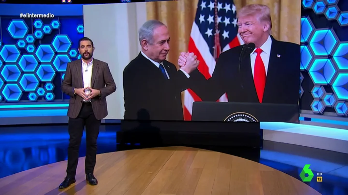 Dani Mateo analiza en El Intermedio una costumbre que tiene el primer ministro de Israel. Netanyahu lleva maletas con ropa sucia para que se las laven en la Casa Blanca cuando va a reunirse con Trump