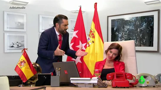 El vídeo que 'revela' cómo ideó Ayuso su frase "Madrid es España" El vídeo que 'revela' cómo ideó Ayuso su frase "Madrid es España"