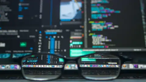 'Hackers' éticos, profesionales en seguridad informática de "sombrero blanco" 'Hackers' éticos, profesionales en seguridad informática de "sombrero blanco"