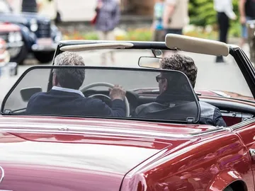 El nuevo distintivo que la Fiscalía quiere que luzcan algunos conductores en su coche El nuevo distintivo que la Fiscalía quiere que luzcan algunos conductores en su coche