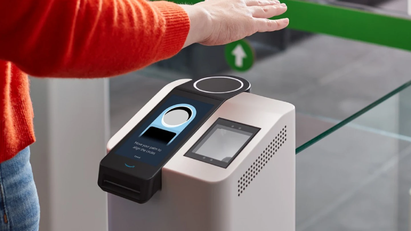 Así es Amazon One, la tecnología para hacer la compra con la palma de la mano Así es Amazon One, la tecnología para hacer la compra con la palma de la mano