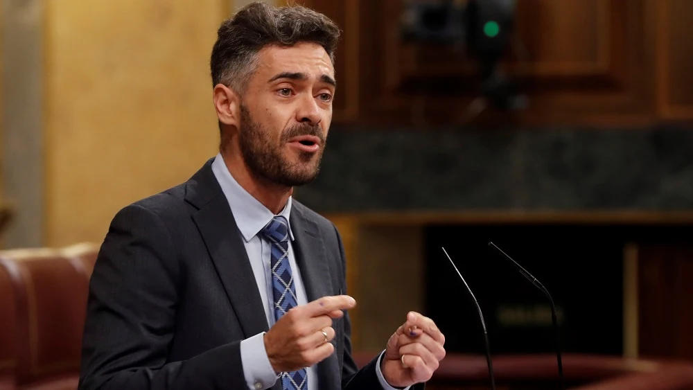 El diputado del PSOE Felipe Sicilia, durante su intervención este jueves en el debate del pleno del Congreso