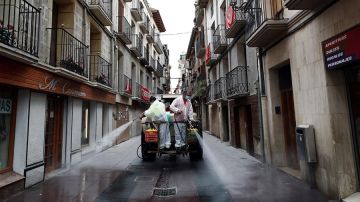 Limpieza de las calles en Peralta (Navarra)