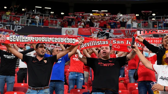 Aficionados del Sevilla en la Supercopa de Europa, en el Puskas Arena Aficionados del Sevilla en la Supercopa de Europa, en el Puskas Arena