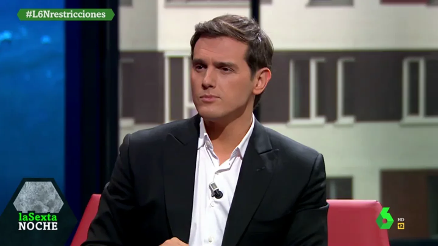 Rivera: "Podemos no engaña a nadie, es nítidamente antimonárquico. Es el PSOE el que está en entredicho" Rivera: "Podemos no engaña a nadie, es nítidamente antimonárquico. Es el PSOE el que está en entredicho"