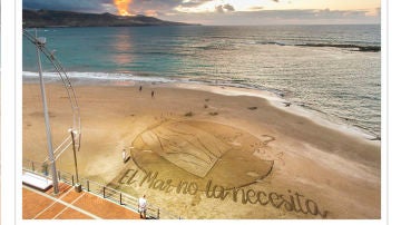 Postal en la Arena: El mar no la necesita