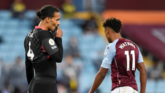 Van Dijk, contrariado Van Dijk, contrariado