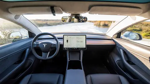 Tesla Model 3 Tesla Model 3 por dentro