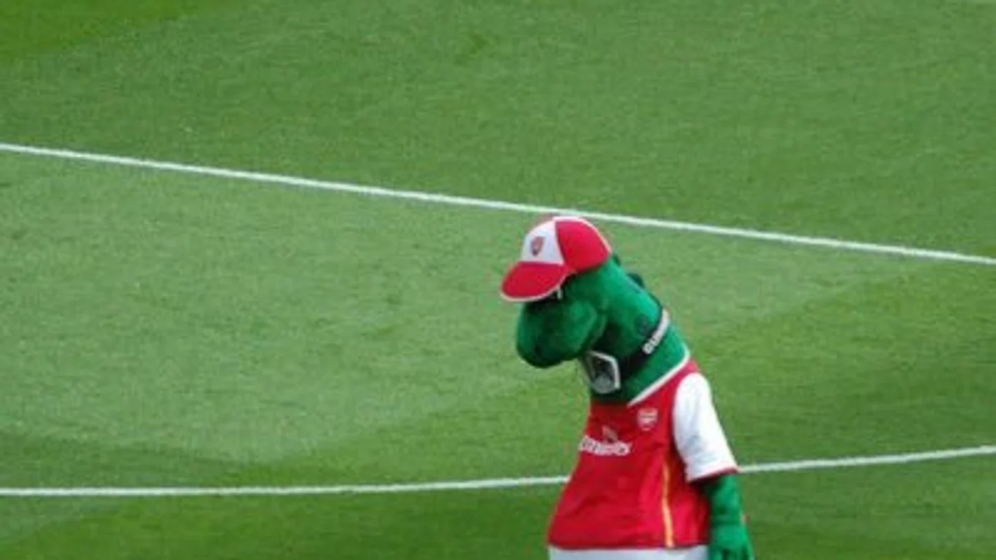 Gunnersaurus, mascota del Arsenal Gunnersaurus, mascota del Arsenal