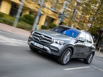El GLE 350 e 4Matic promete 100 kilómetros de autonomía en modo eléctrico El GLE 350 e 4Matic promete 100 kilómetros de autonomía en modo eléctrico