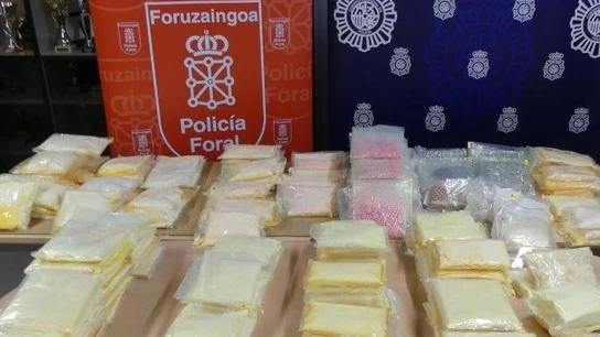 La Policía Foral de Navarra descubre 176 kg speed en un trastero de Tudela La Policía Foral de Navarra descubre 176 kg speed en un trastero de Tudela