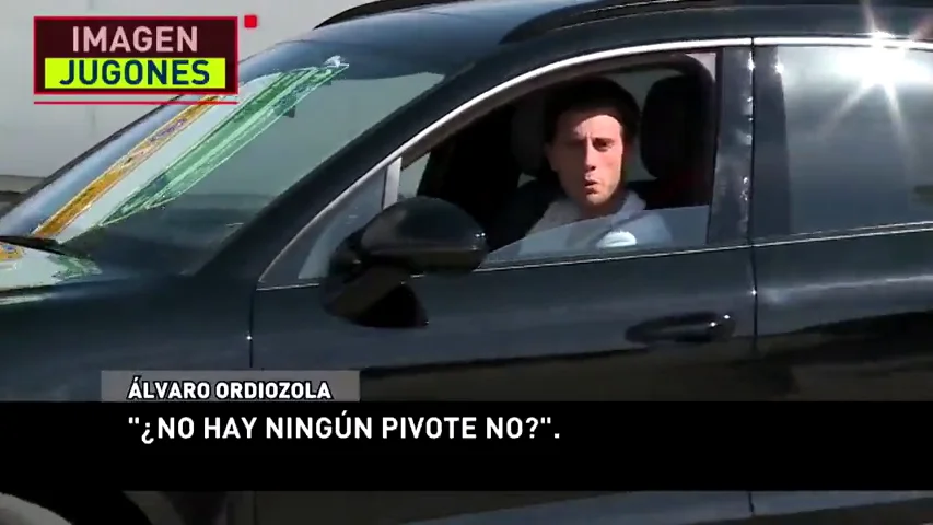 Álvaro Odriozola tira de ironía tras llevarse por delante un cono: ¿Hoy no hay?