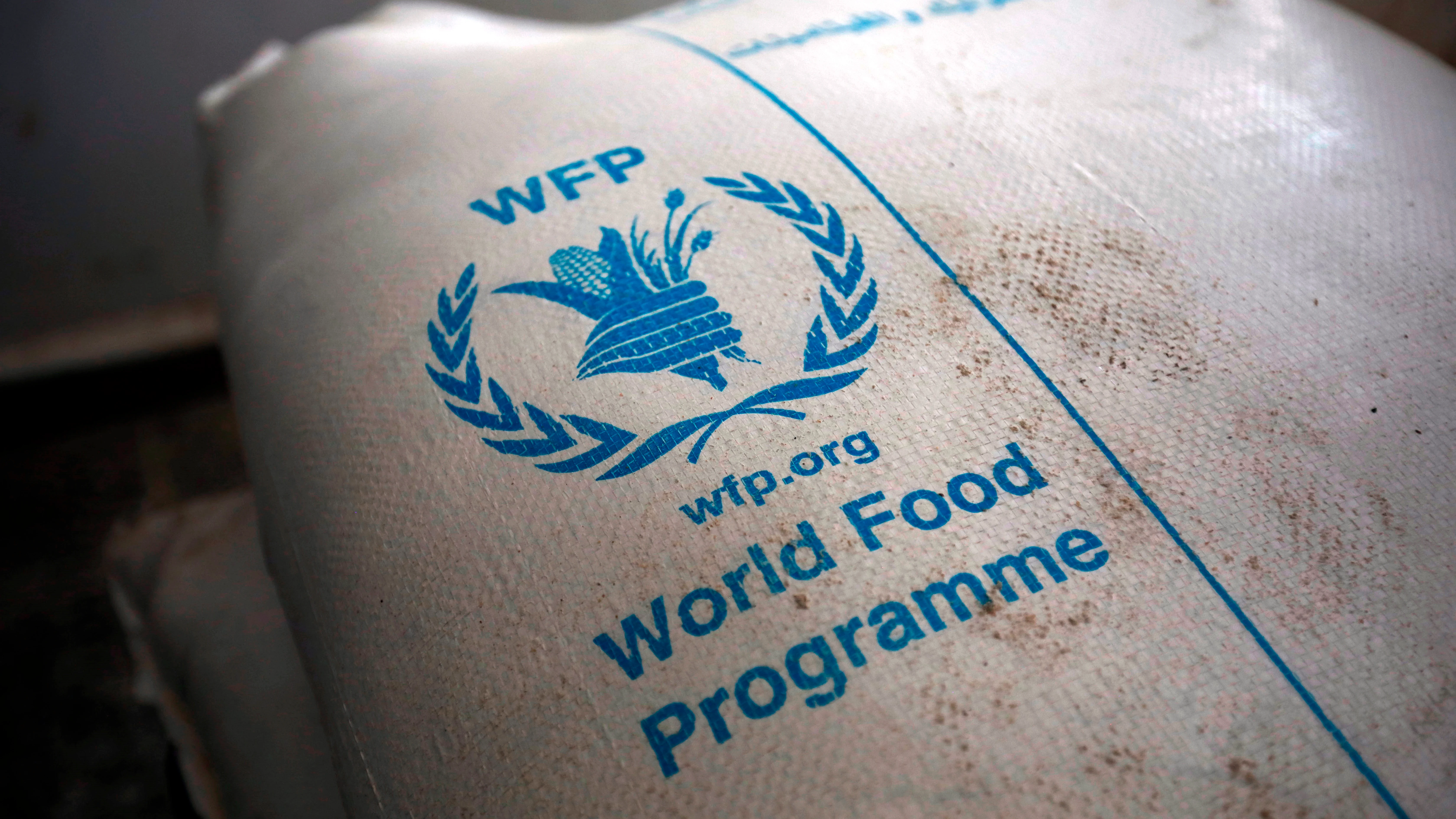 Un saco del Programa Mundial de Alimentos (PMA) en un centro de distribución de ayuda en Sana'a, Yemen, el 11 de febrero de 2020 Un saco del Programa Mundial de Alimentos (PMA) en un centro de distribución de ayuda en Sana'a, Yemen, el 11 de febrero de 2020
