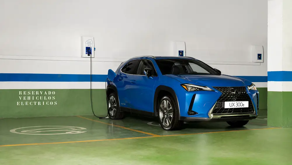 Lexus UX 300 e 