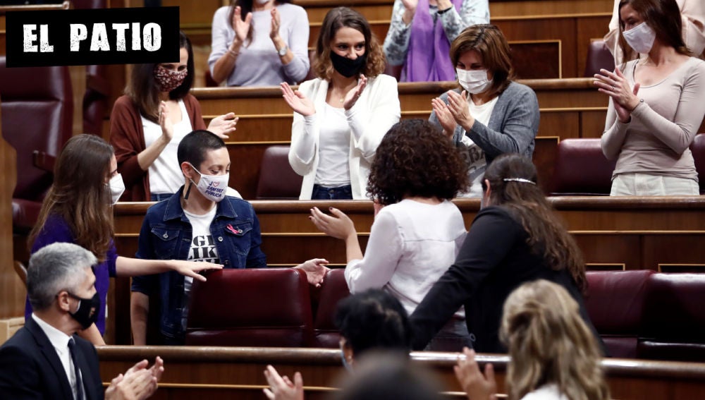 La diputada de Unidas Podemos Aina Vidal vuelve al Congreso tras recuperarse de un cáncer