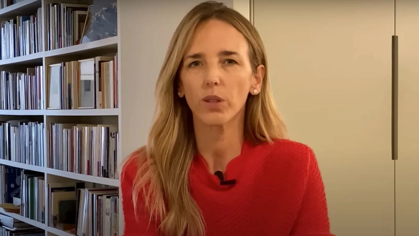 Cayetana Álvarez de Toledo defiende la "abstención" después de haber votado 'no' a la moción de censura. Cayetana Álvarez de Toledo defiende la "abstención" después de haber votado 'no' a la moción de censura.