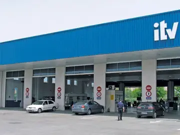 Si circulamos con la ITV caducada, la multa es más que posible Si circulamos con la ITV caducada, la multa es más que posible