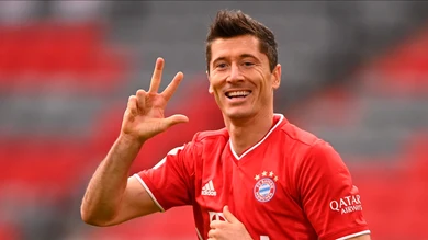 Robert Lewandowski, celebrando un gol con el Bayern El jugador en un partido contra el Frankfurt