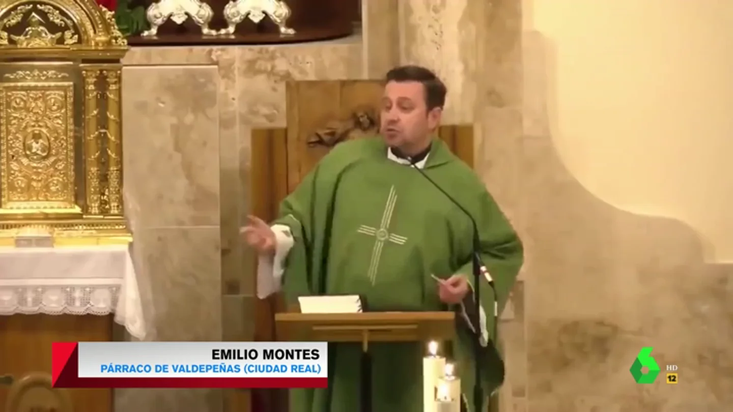 Dani Mateo analiza los motivos del enfado de un cura de Valdepeñas con sus feligreses: "Morir es la única forma de que deje de acosarte para que pagues" Dani Mateo analiza los motivos del enfado de un cura de Valdepeñas con sus feligreses: "Morir es la única forma de que deje de acosarte para que pagues"
