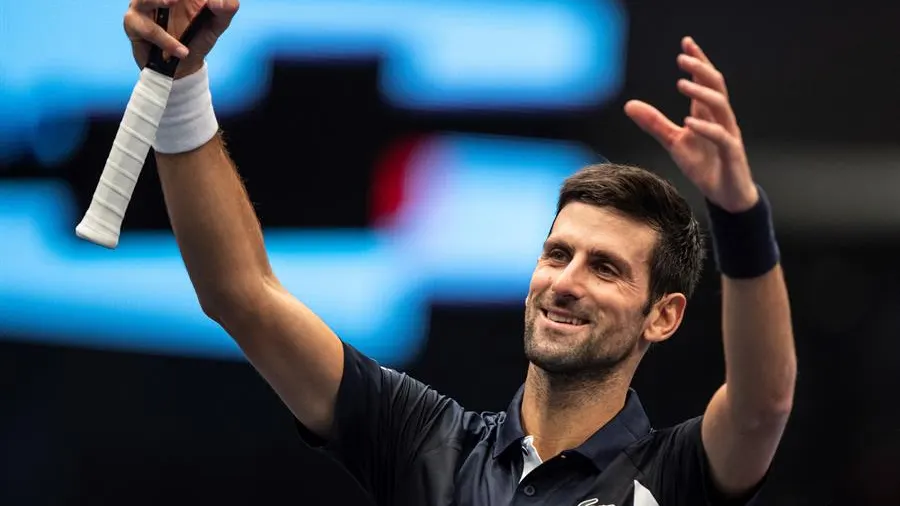 Novak Djokovic celebra su victoria.