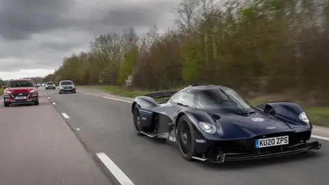El Valkyrie parecía destinado a llegar al Mundial de Resistencia, pero su proyecto se canceló Mercedes compra parte de Aston Martin