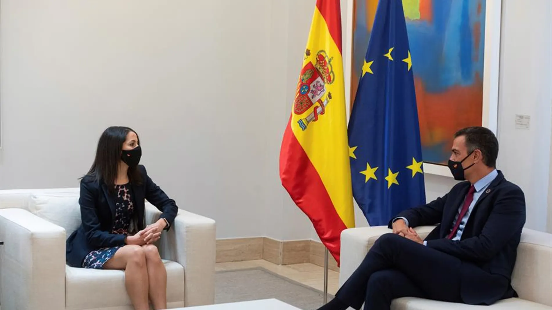 La líder de Ciudadanos, Inés Arrimadas, y el presidente del Gobierno, Pedro Sánchez