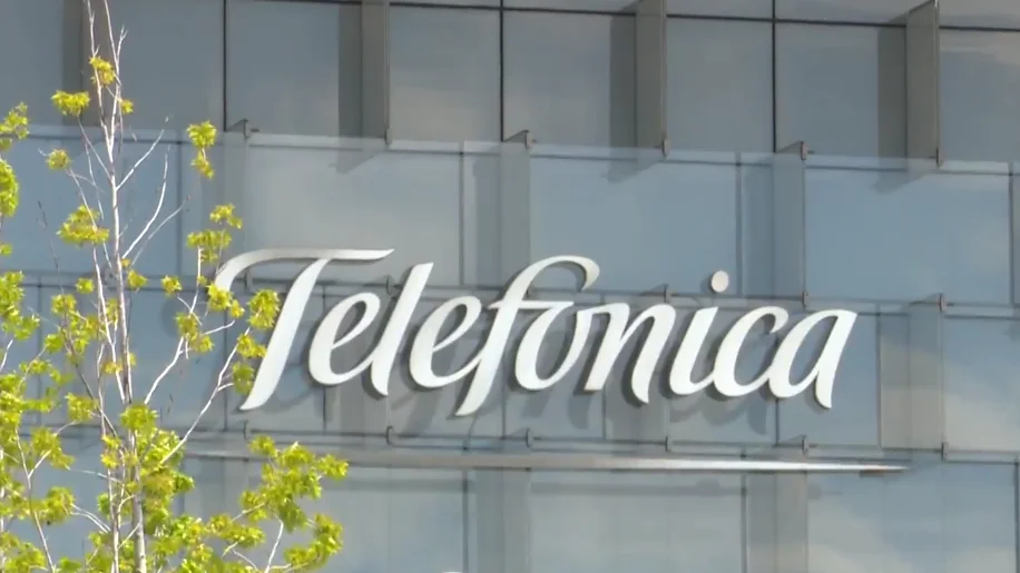 Fachada de Telefónica