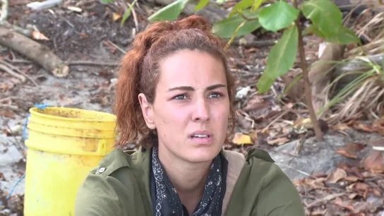 La Isla expulsa a Pitty al infringir una de las cláusulas del programa y no hacer "juego limpio": "Nos vemos obligados a que salgas de aquí" La Isla expulsa a Pitty al infringir una de las cláusulas del programa y no hacer "juego limpio": "Nos vemos obligados a que salgas de aquí"