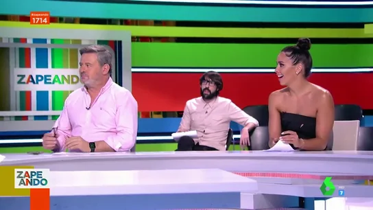 El 'enfado' de Cristina Pedroche con Dani Mateo al poner en duda su buena relación con una zapeadora: "Es mi mejor amiga de la tele" El 'enfado' de Cristina Pedroche con Dani Mateo al poner en duda su buena relación con una zapeadora: "Es mi mejor amiga de la tele"