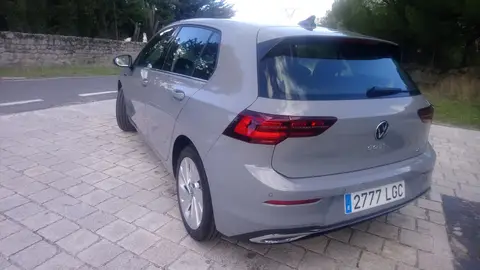 Volkswagen Golf e-Tsi Volkswagen Golf e-Tsi