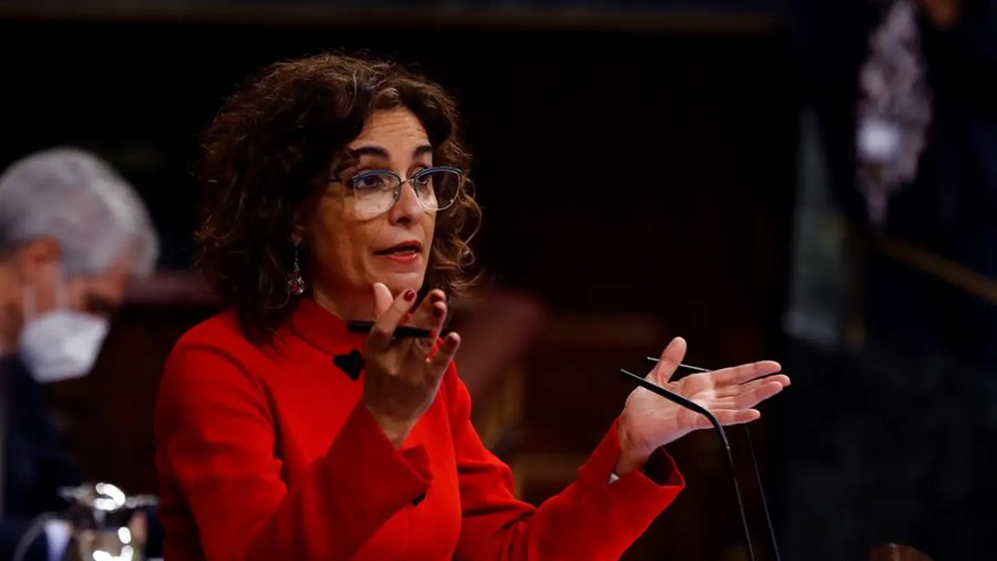 La ministra de Hacienda y portavoz del Ejecutivo, María Jesús Montero, interviene en el Pleno del Congreso La ministra de Hacienda y portavoz del Ejecutivo, María Jesús Montero, interviene en el Pleno del Congreso