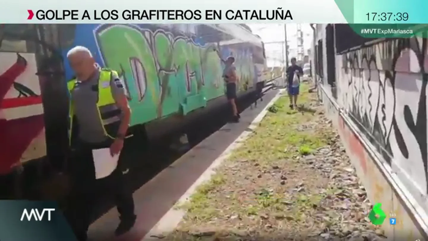 El desprecio de un grafitero a un guardia de seguridad que temía "perder el trabajo": "Haberlo hecho bien y no habría pasado esto" El desprecio de un grafitero a un guardia de seguridad que temía "perder el trabajo": "Haberlo hecho bien y no habría pasado esto"