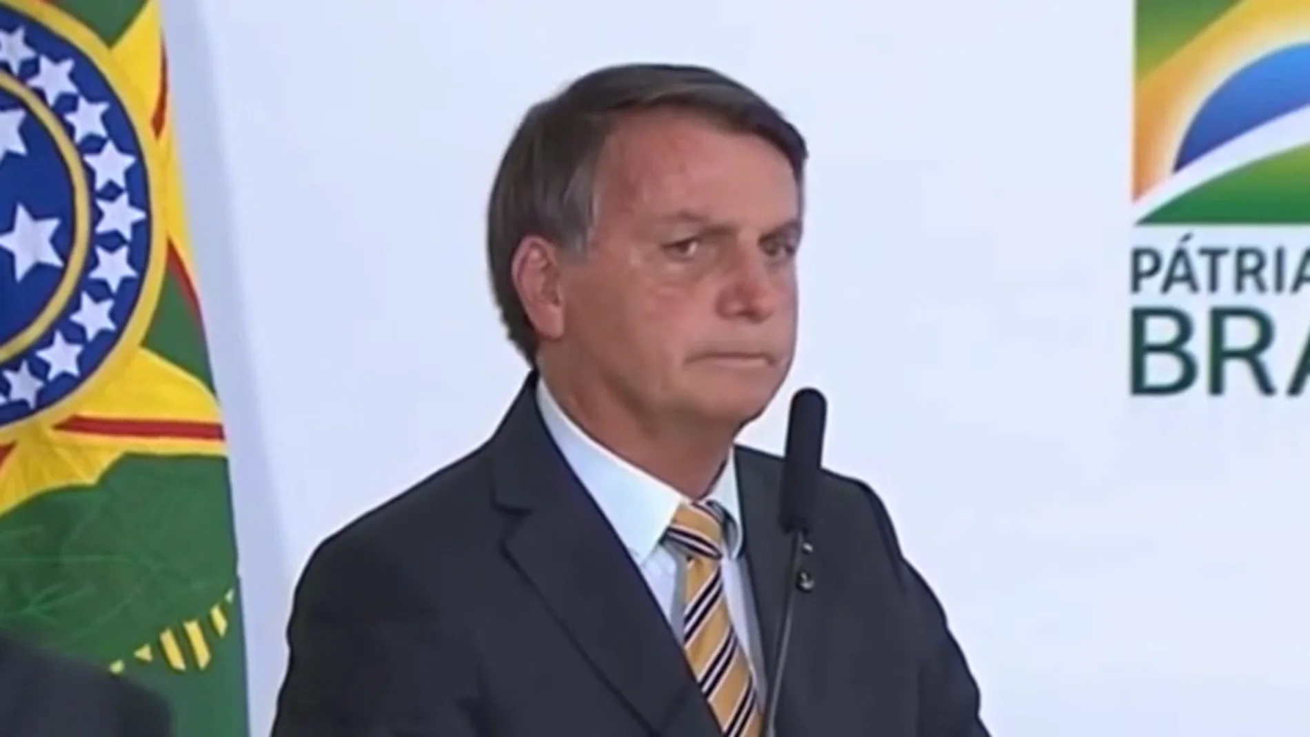 Bolsonaro, sobre la COVID: "Todos vamos a morir algún día. Dejemos de ser un país de maricas"