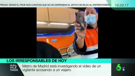 "¿Se lo vas a enseñar a tu papá?": expulsan a un vigilante de Metro de Madrid por su actitud amenazante con un joven "¿Se lo vas a enseñar a tu papá?": expulsan a un vigilante de Metro de Madrid por su actitud amenazante con un joven