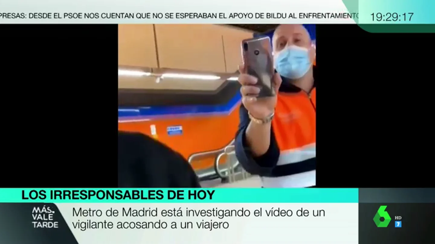 "¿Se lo vas a enseñar a tu papá?": expulsan a un vigilante de Metro de Madrid por su actitud amenazante con un joven "¿Se lo vas a enseñar a tu papá?": expulsan a un vigilante de Metro de Madrid por su actitud amenazante con un joven