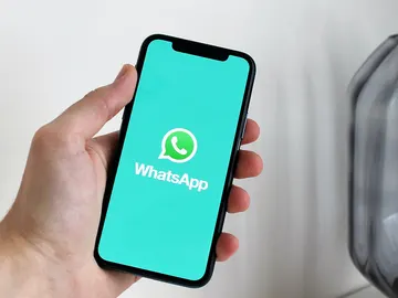 WhatsApp WhatsApp