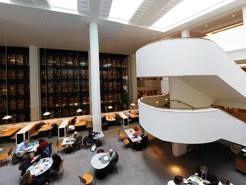 Interior Biblioteca Británica Interior Biblioteca Británica