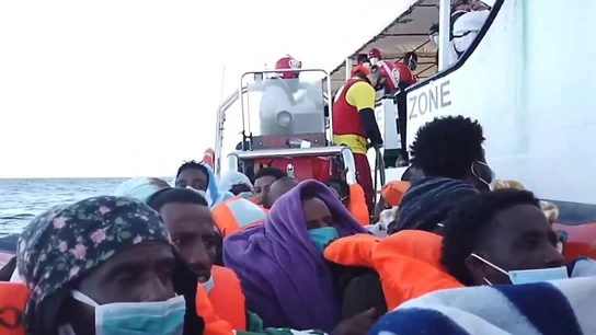 Migrantes a bordo del Open Arms Migrantes a bordo del Open Arms