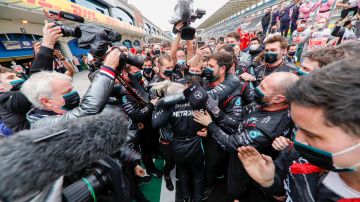 Lewis Hamilton logra su séptimo título