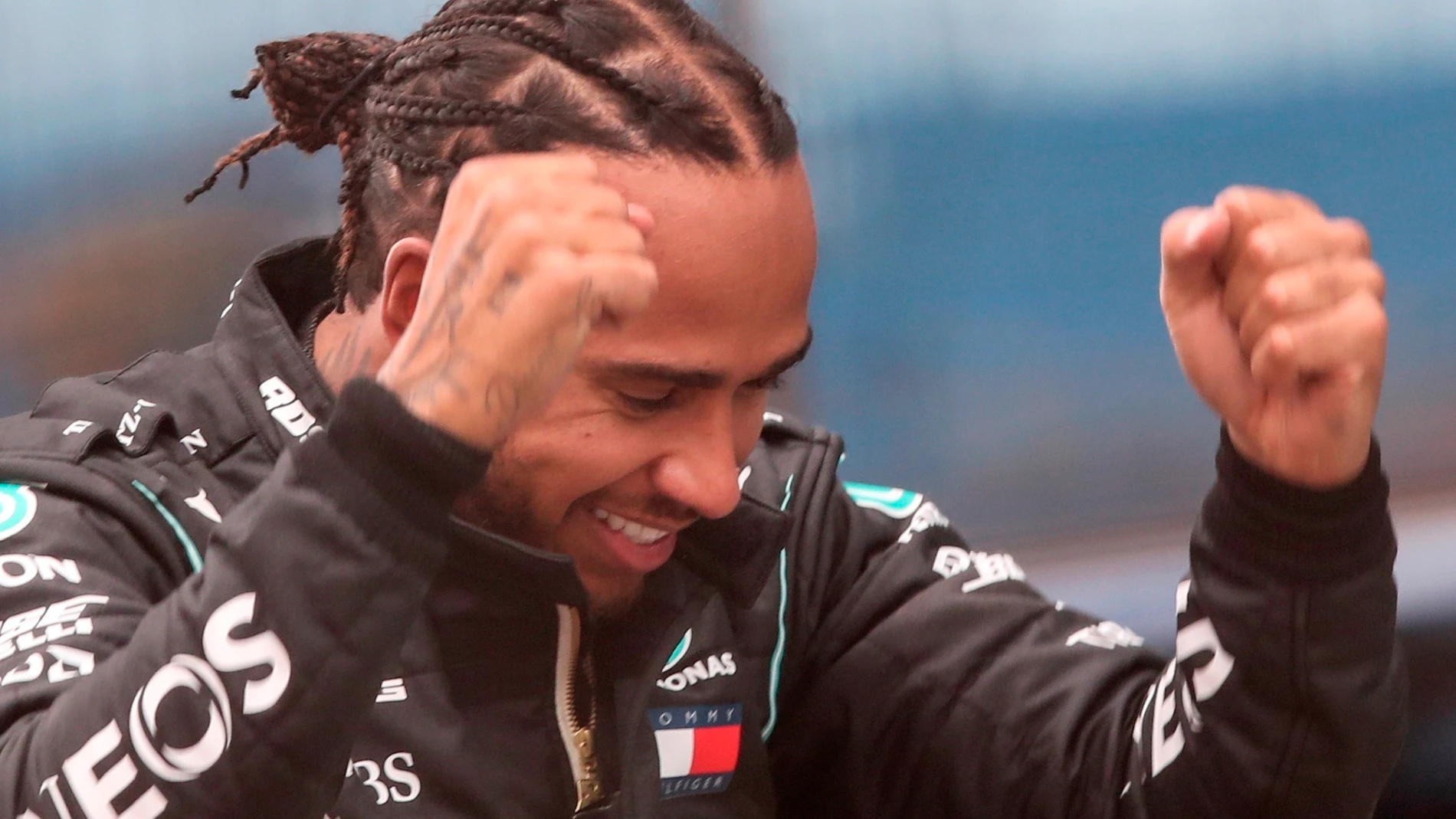 Hamilton celebra su séptimo mundial de Fórmula 1