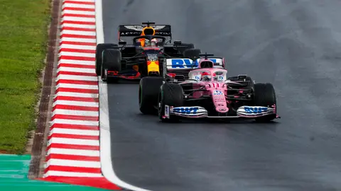 Un Pérez monumental aguantó a Verstappen Un Pérez monumental aguantó a Verstappen