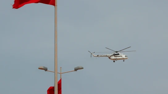 Un helicóptero de la ONU sobrevuela el puesto fronterizo de Guerguerat Un helicóptero de la ONU sobrevuela el puesto fronterizo de Guerguerat