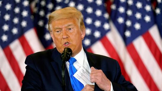 Trump da por ganador a Biden por primera vez pero despu&eacute;s insiste en que no concede la victoria: "&iexcl;Yo no reconozco NADA!"