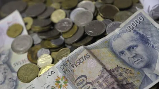 Imagen de archivo de un montón de pesetas en billetes y monedas. ¿Todavía tienes pesetas? Esta es tu última oportunidad para cambiarlas por euros