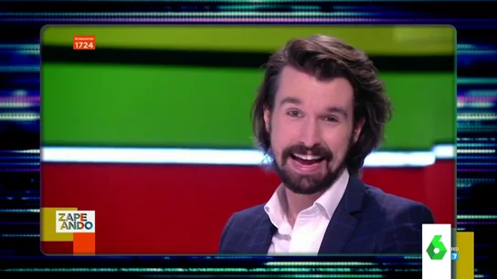 ¿Genialidad o motivo de despido? Así se ha presentado Santi Alverú en el plató de Zapeando ¿Genialidad o motivo de despido? Así se ha presentado Santi Alverú en el plató de Zapeando